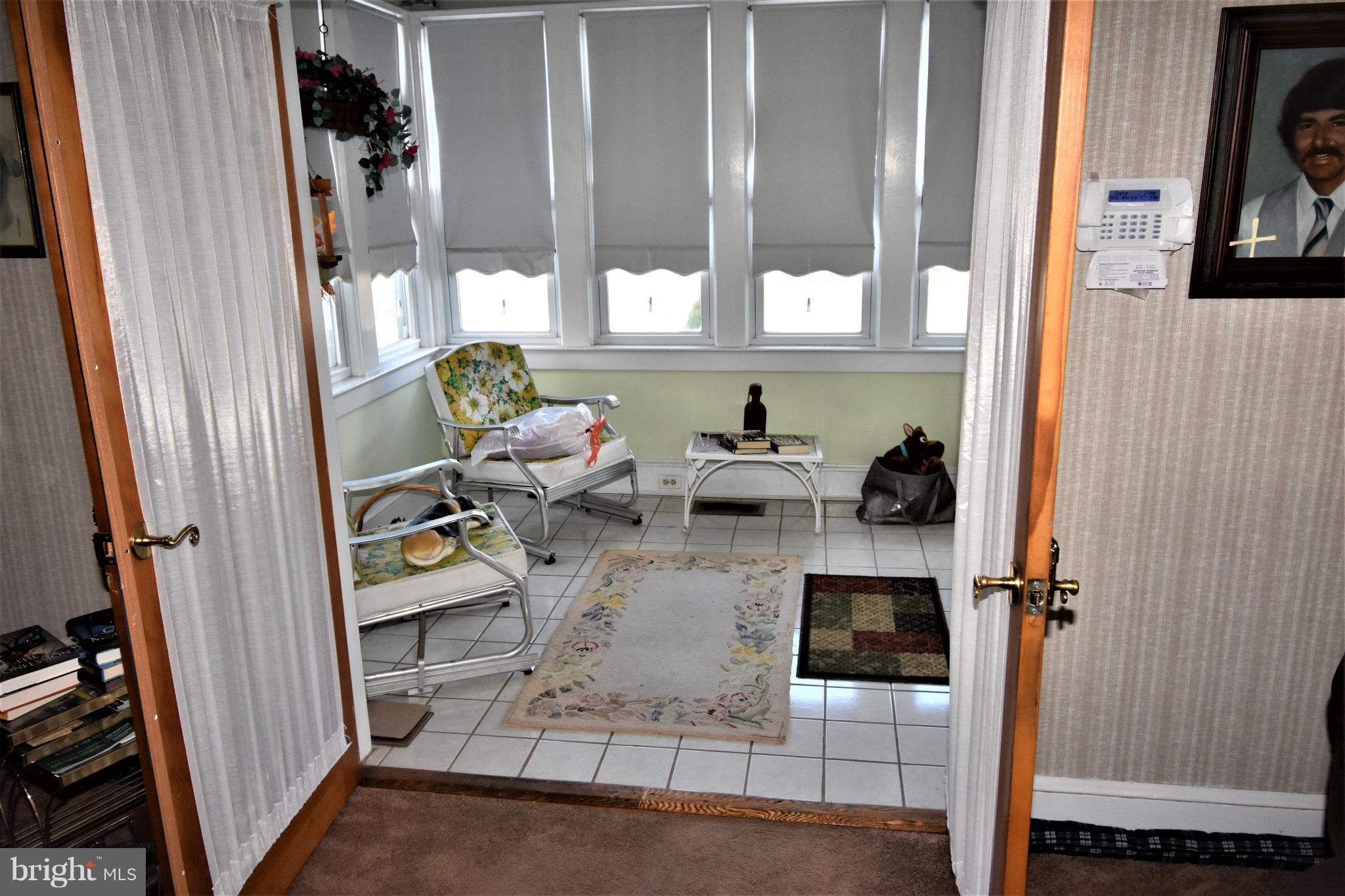 402 Lippincott Avenue Riverside, NJ 08075 - Photo 6 of 18