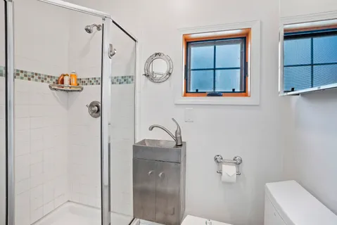 $1,595,000 | 26 Sea Glen Road, Oak Bluffs, MA 02557