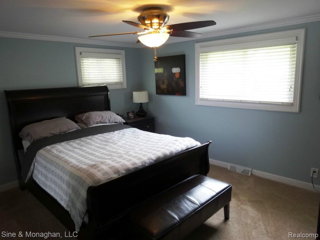 1190 Hayfield Road Rochester Hills, MI 48306 - Photo 10 of 31