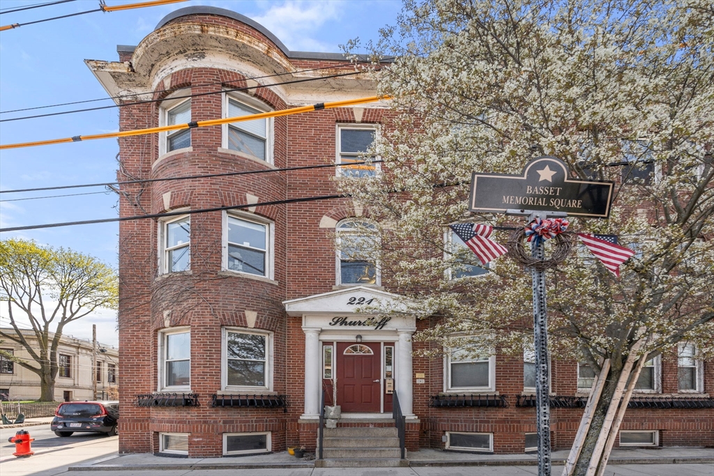 221 Shurtleff Street, Unit 2 Chelsea, MA 02150 - Photo 24 of 25