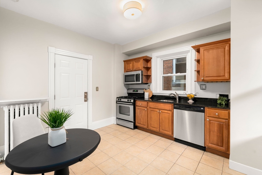 221 Shurtleff Street, Unit 2 Chelsea, MA 02150 - Photo 10 of 25