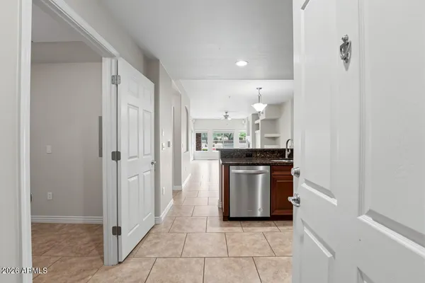 $1,800 | 5350 East Deer Valley Drive, Unit 1254, Phoenix, AZ 85054