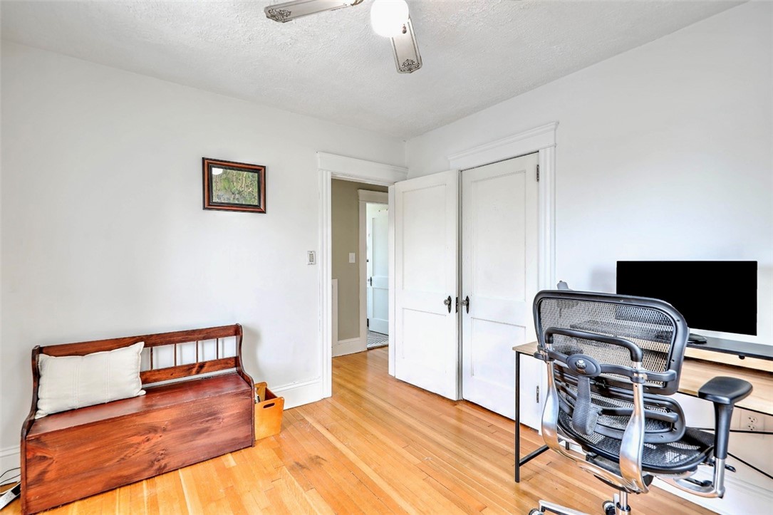 151 Colonial Road Providence, RI 02906 - Photo 28 of 37