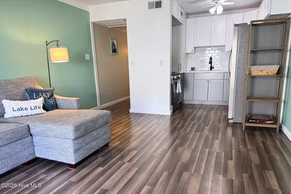 $126,000 | 215 Lake Place, Unit 215, Elizabethtown, NC 28337