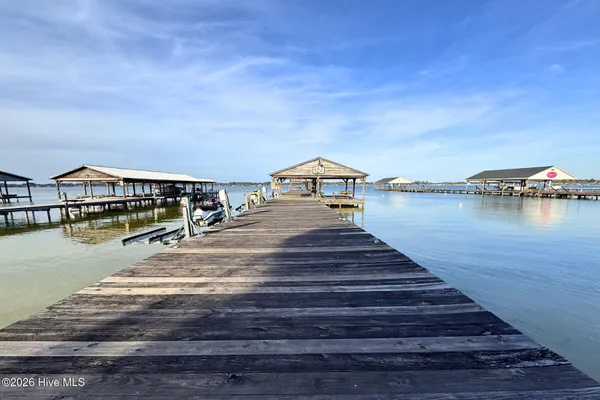$126,000 | 215 Lake Place, Unit 215, Elizabethtown, NC 28337