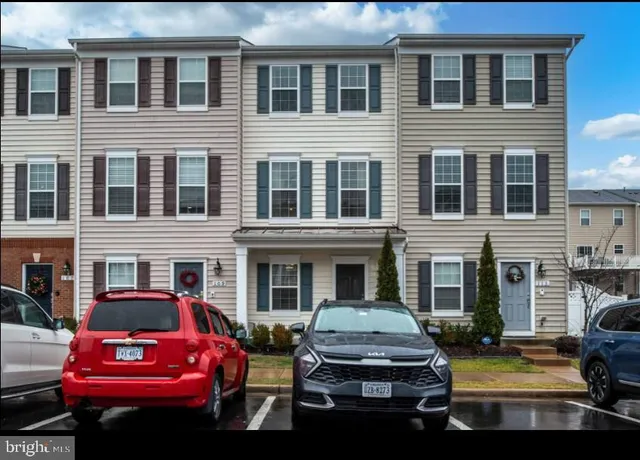 a car parked in front of a building