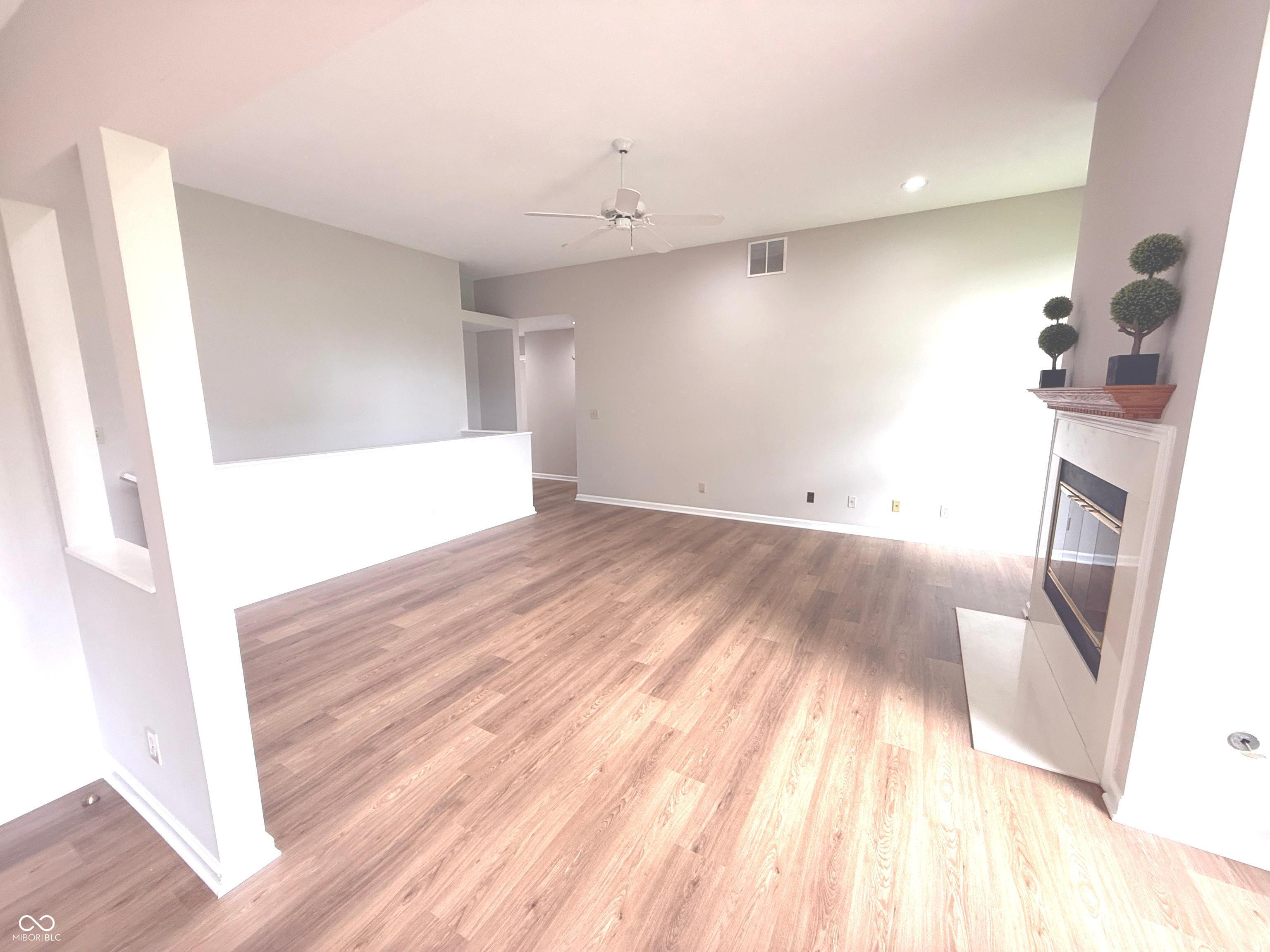 2231 Reston Lane Columbus, IN 47203 - Photo 12 of 48