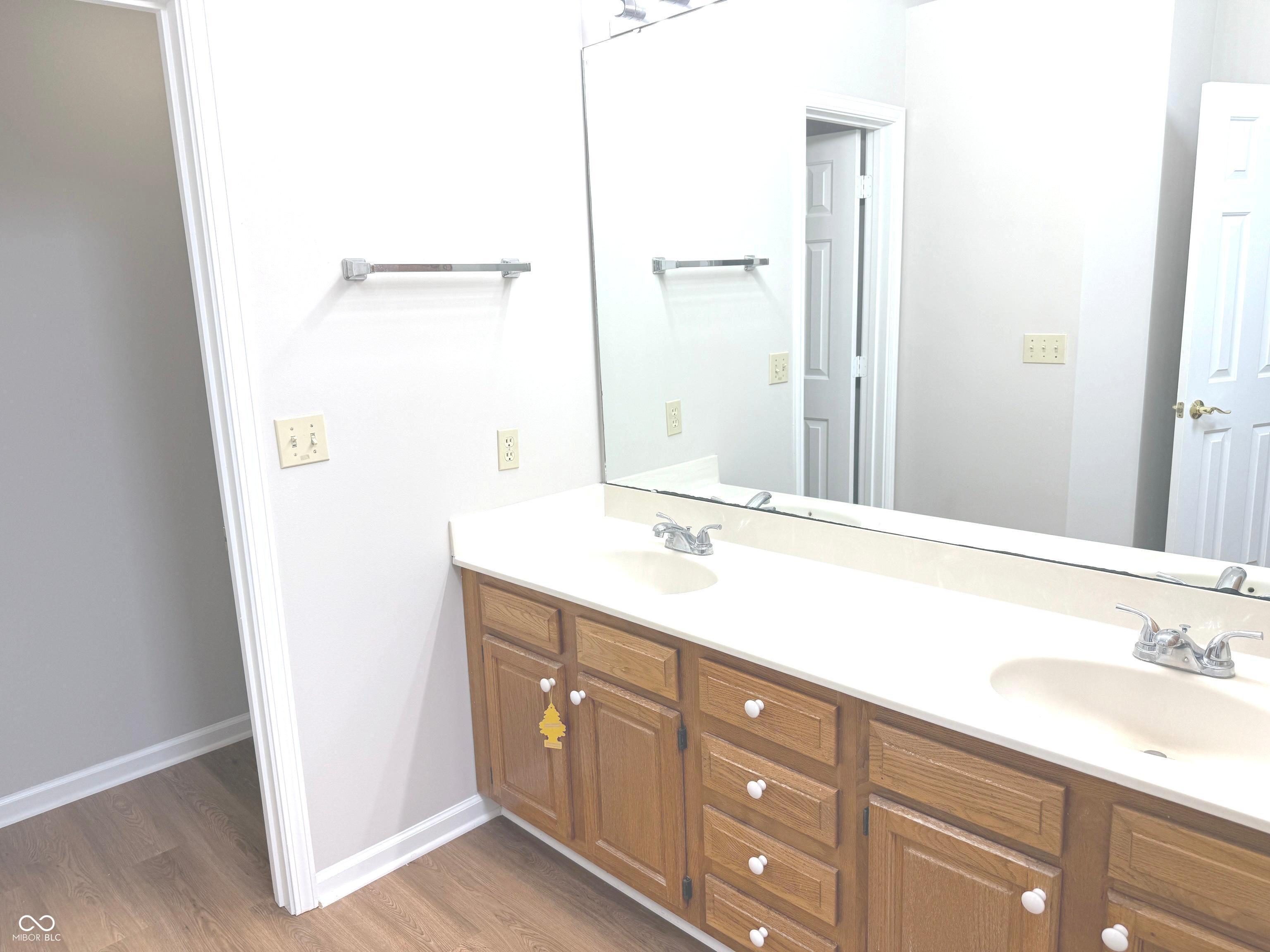 2231 Reston Lane Columbus, IN 47203 - Photo 27 of 48