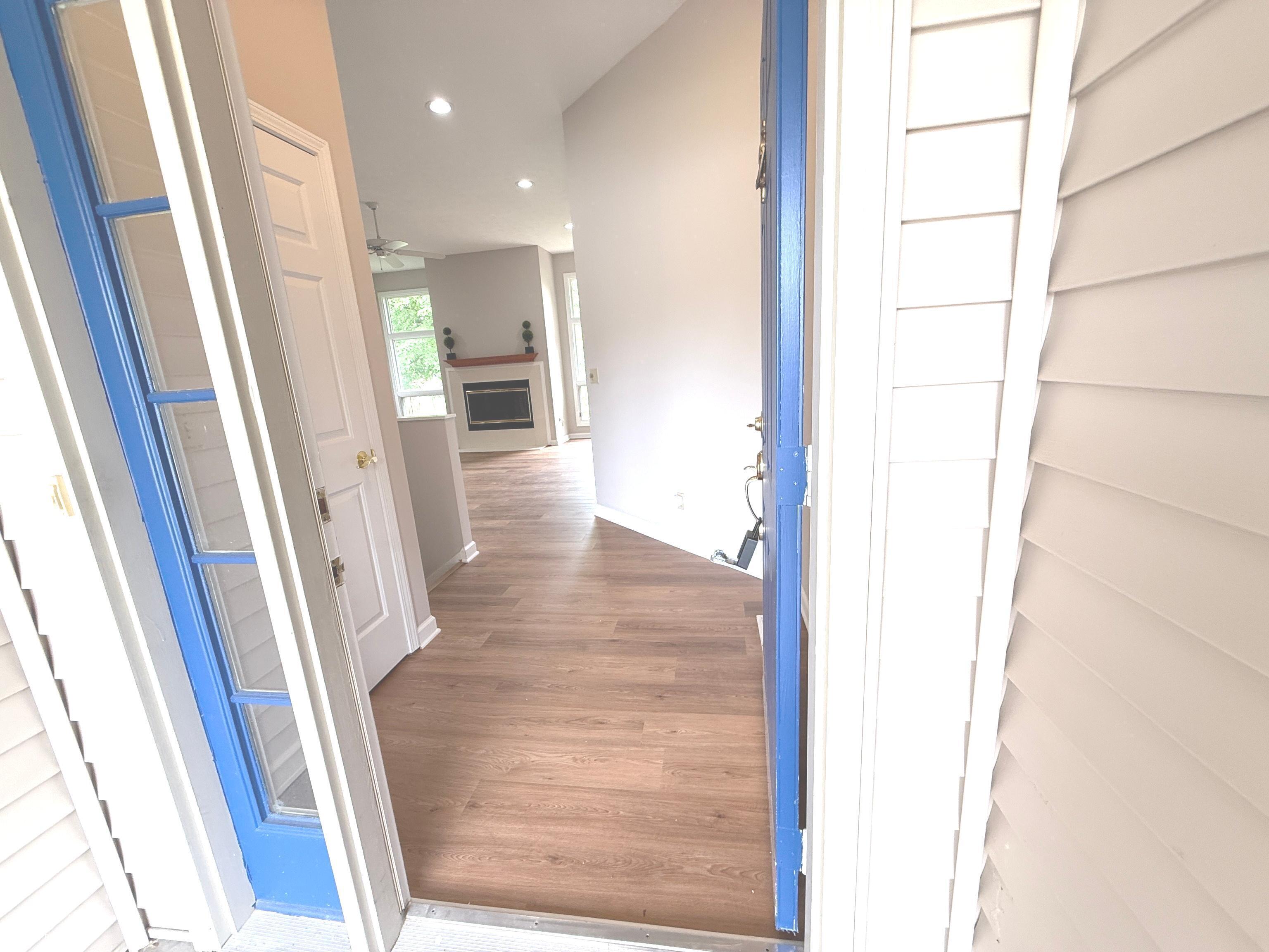 2231 Reston Lane Columbus, IN 47203 - Photo 6 of 48