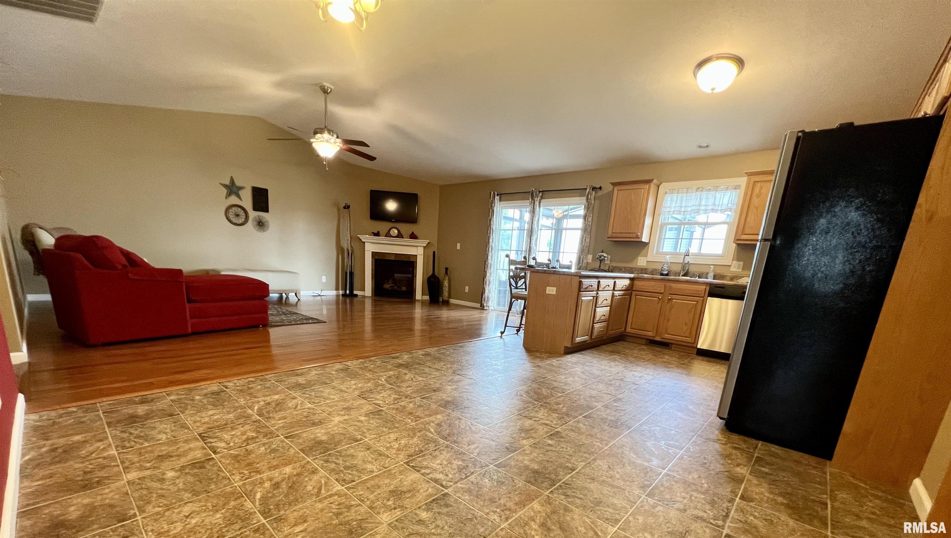 5317 Biltmore Drive Springfield, IL 62711 - Photo 5 of 11