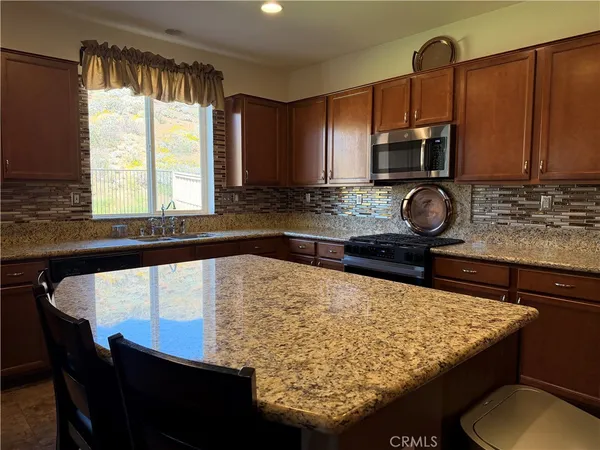 $3,600 | 34322 Blossoms Drive, Lake Elsinore, CA 92532