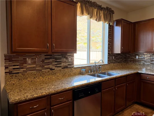 $3,600 | 34322 Blossoms Drive, Lake Elsinore, CA 92532