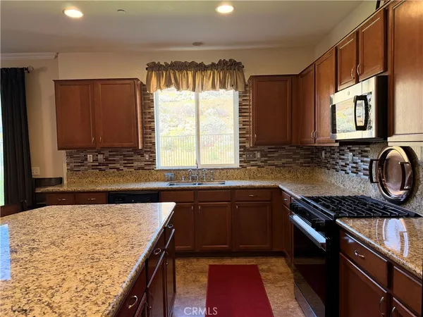 $3,600 | 34322 Blossoms Drive, Lake Elsinore, CA 92532