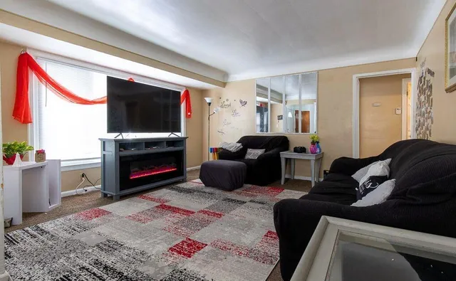 $96,000 | 9570 Westwood Street, Detroit, MI 48228