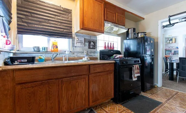 $96,000 | 9570 Westwood Street, Detroit, MI 48228