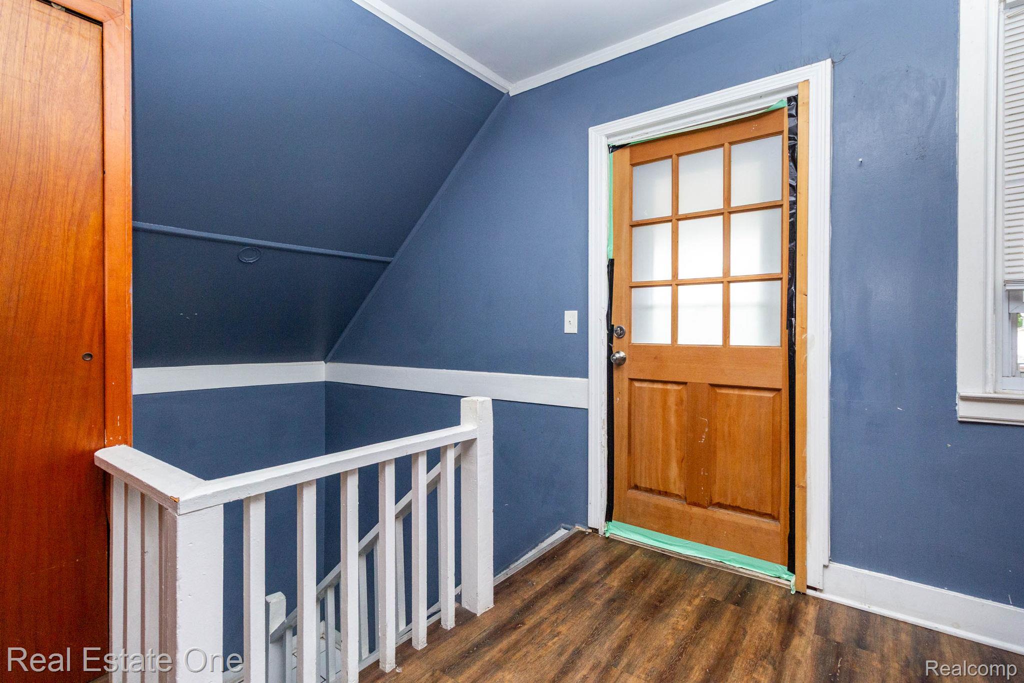 5485 Springwells Street Detroit, MI 48210 - Photo 22 of 47 interior (18).jpg