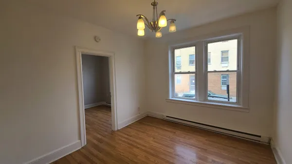 $1,700 | 15 Hopkins Avenue, Unit 1, Jersey City, NJ 07306