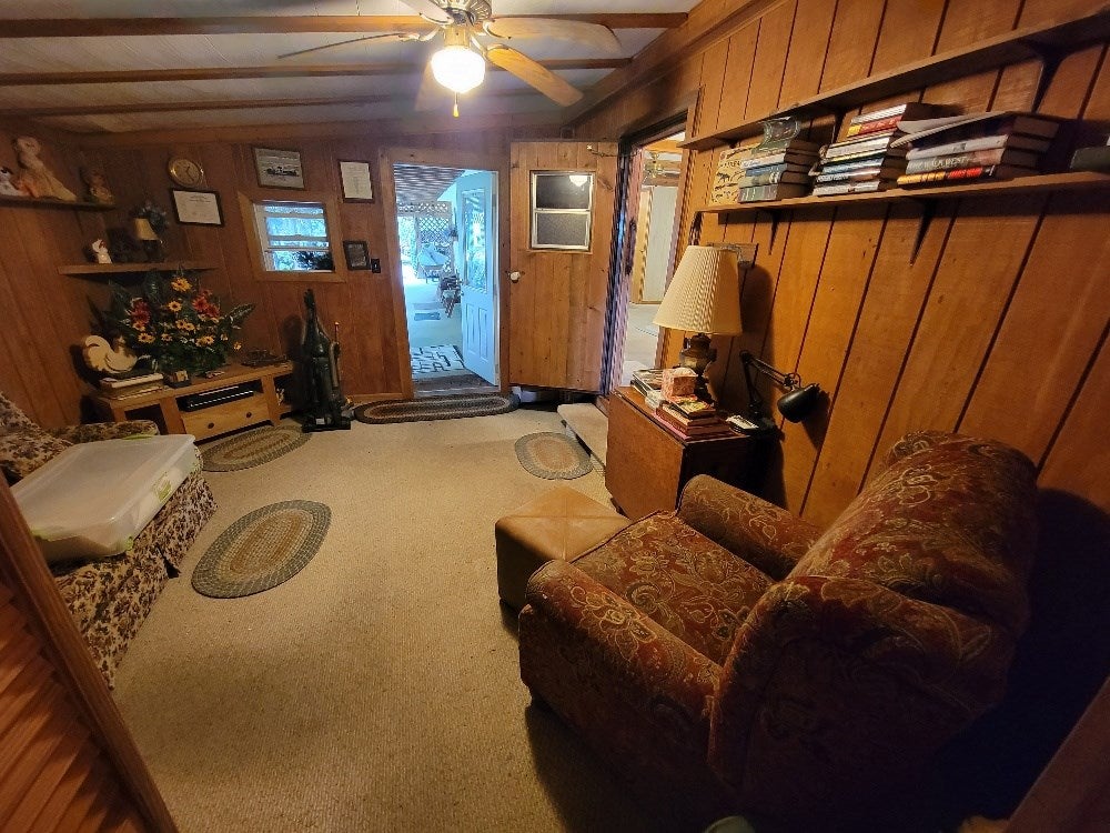 2043 Edmonds Road Galax, VA 24333 - Photo 9 of 29 Gallery Image 9