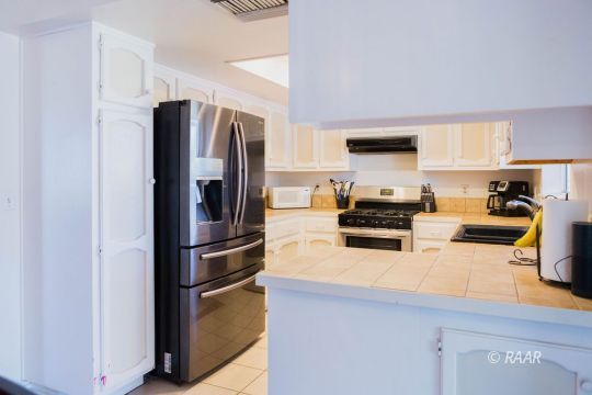 637 South Lakeview Court Ridgecrest, CA 93555 - Photo 11 of 28
