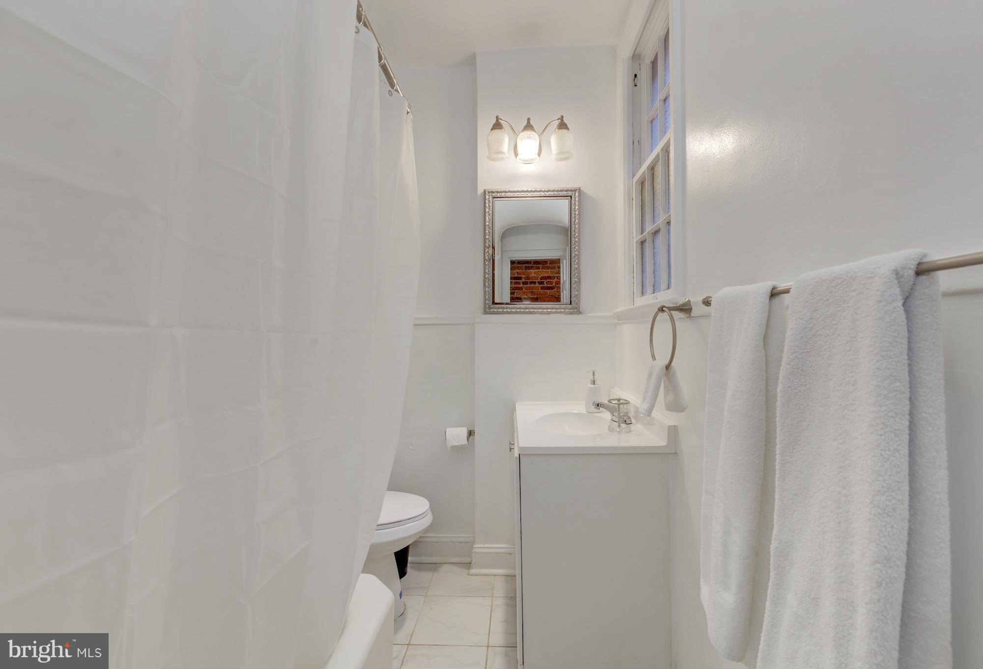 731 13th Street Northeast Washington, DC 20002 - Photo 11 of 21 Bath