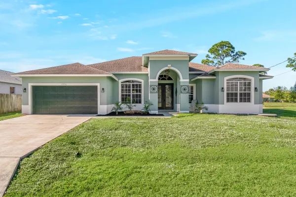 $2,700 | 2650 Southwest Calder Street, Port St. Lucie, FL 34953