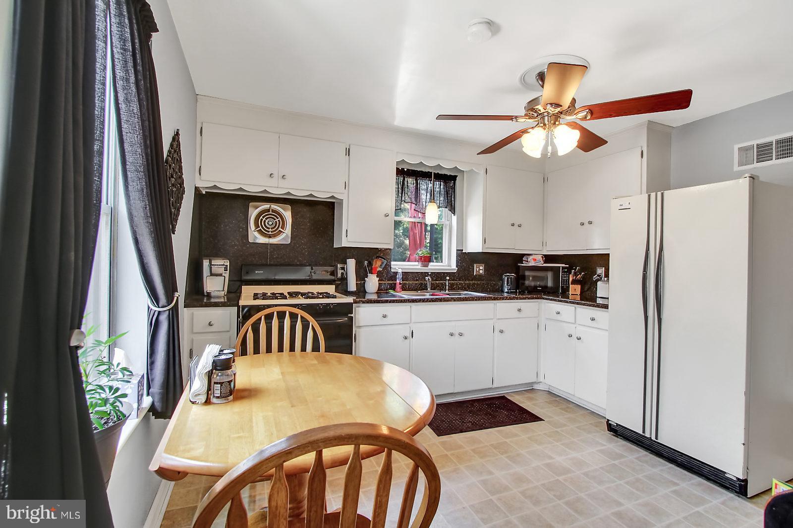 2376 Maple Road York, PA 17408 - Photo 12 of 25