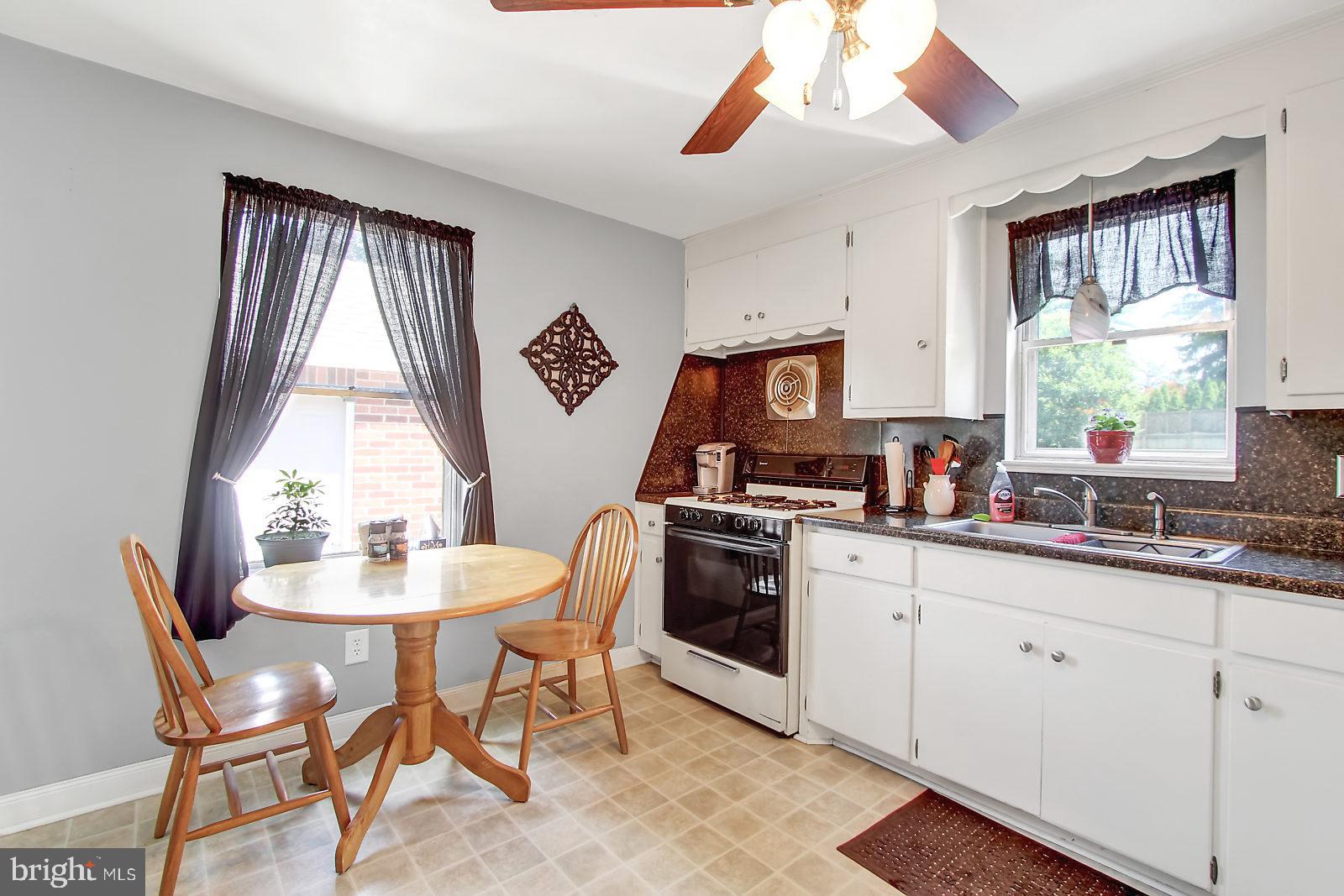 2376 Maple Road York, PA 17408 - Photo 14 of 25