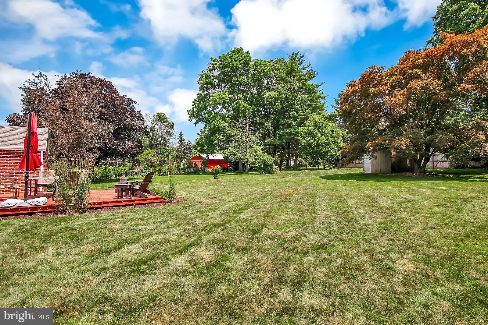 2376 Maple Road York, PA 17408 - Photo 4 of 25