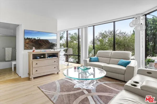 $3,200 | 4316 Marina City Drive, Unit 110G, Marina del Rey, CA 90292