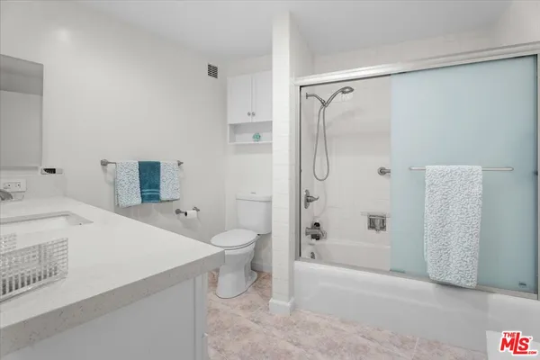 $3,200 | 4316 Marina City Drive, Unit 110G, Marina del Rey, CA 90292