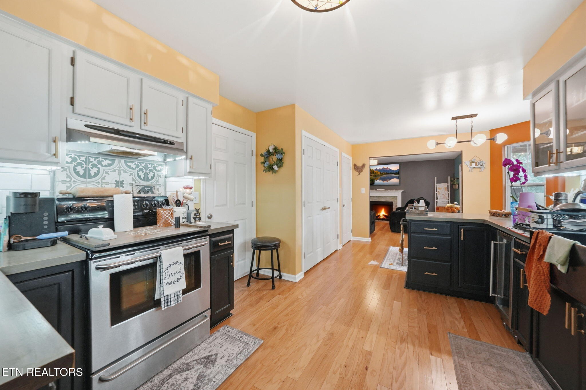 3423 Hackworth Road Knoxville, TN 37931 - Photo 13 of 36 29-web-or-mls-010_DSC01220_with_fire