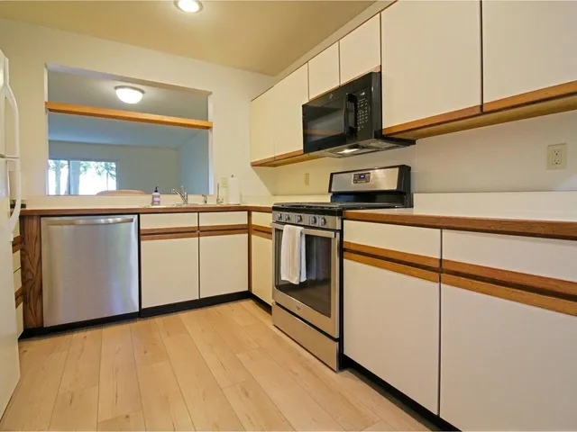 $535,000 | 96 Northshore Drive, Burlington, VT 05408