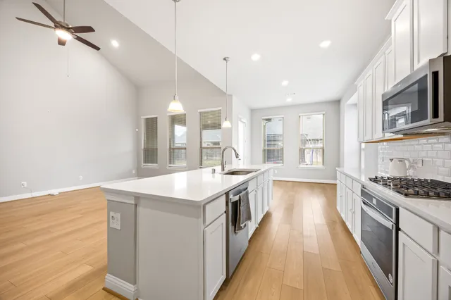 $530,000 | 17535 White Baneberry Drive, Conroe, TX 77385