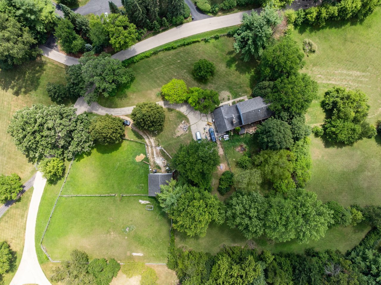6 Crawling Stone Road Barrington Hills, IL 60010 - Photo 31 of 33 an aerial view of residential houses with outdoor space and trees all around