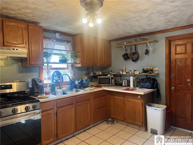 $130,000 | 218 West Main Street, Pomfret, NY 14063