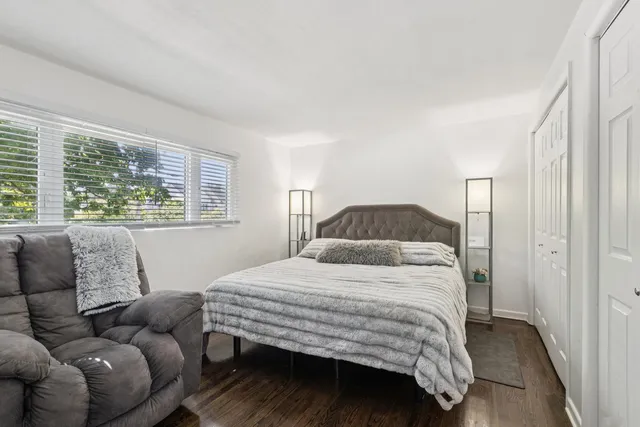 $434,900 | 122 West Helen Road, Palatine, IL 60067