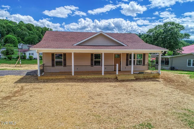 $290,000 | 1130 East McKinney Avenue, Rogersville, TN 37857