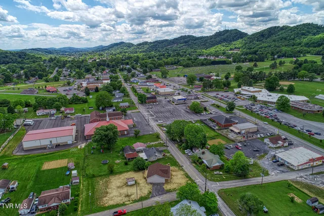 $290,000 | 1130 East McKinney Avenue, Rogersville, TN 37857