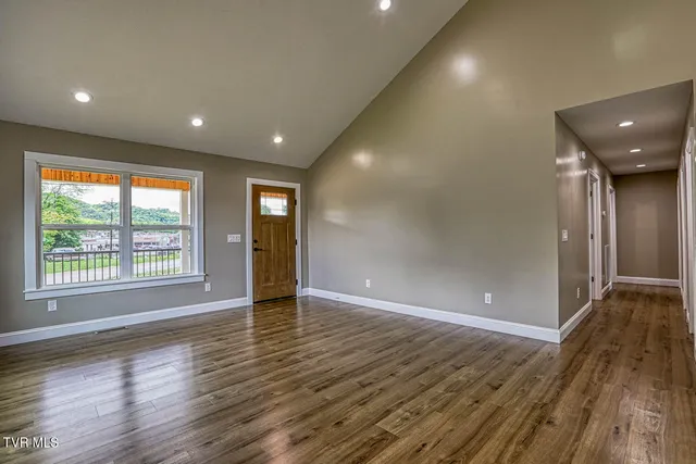 $290,000 | 1130 East McKinney Avenue, Rogersville, TN 37857