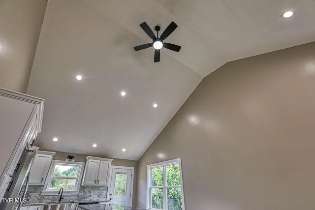 $290,000 | 1130 East McKinney Avenue, Rogersville, TN 37857