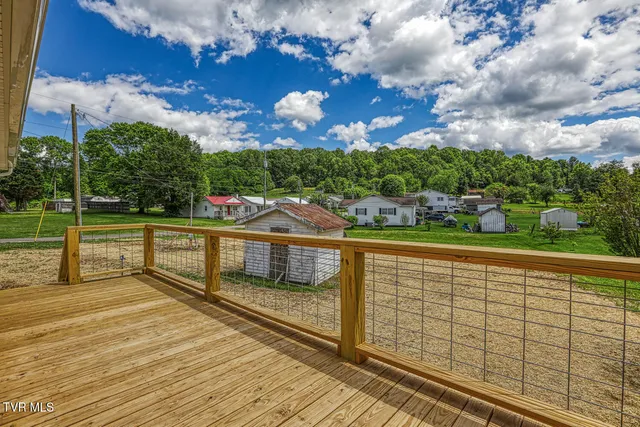 $290,000 | 1130 East McKinney Avenue, Rogersville, TN 37857