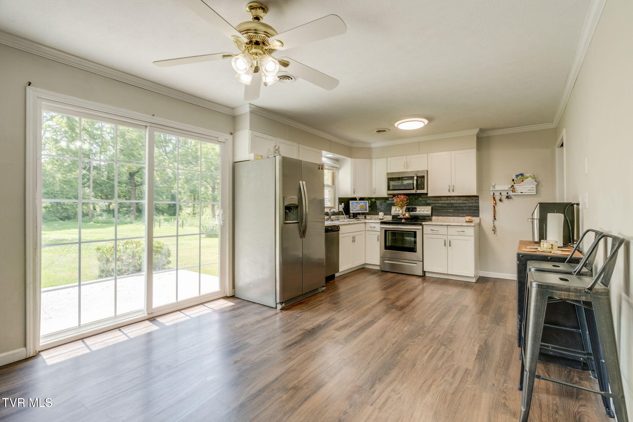 2012 Diana Road Kingsport, TN 37660 - Photo 9 of 32 008