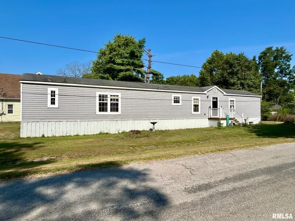 $54,900 | 501 Grant Avenue, Dowell, IL 62927