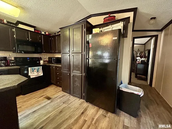 $54,900 | 501 Grant Avenue, Dowell, IL 62927