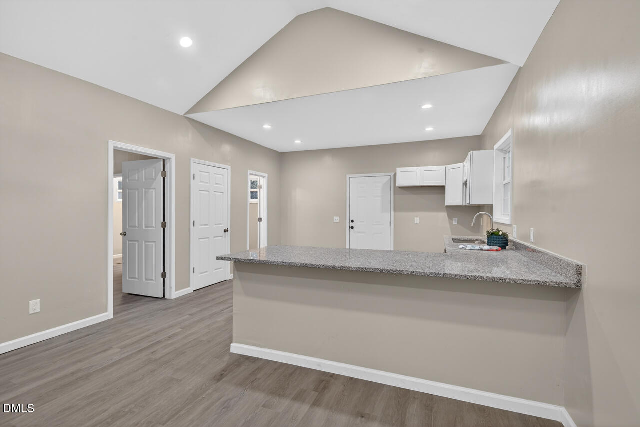 1107 Franklin Street Durham, NC 27701 - Photo 5 of 21 11