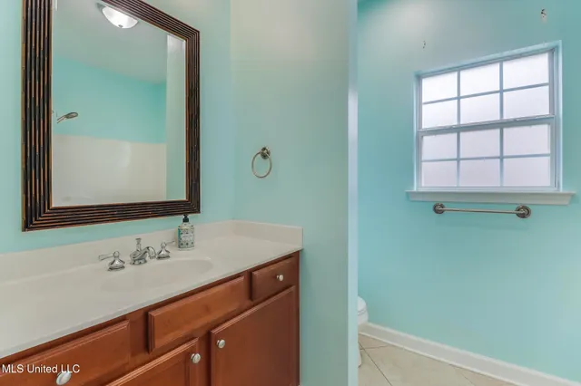 $2,450 | 7621 Falcon Circle West, Ocean Springs, MS 39564