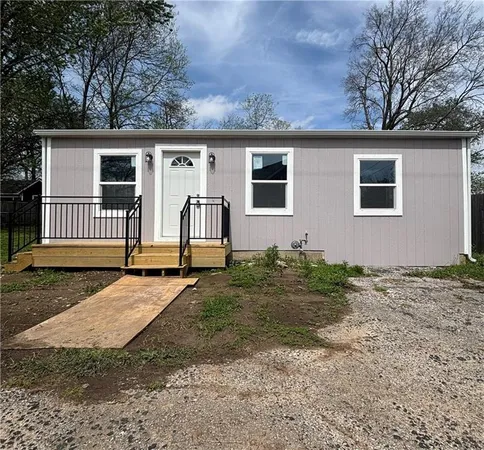 $184,900 | 2708 Windsor Avenue, Independence, MO 64052