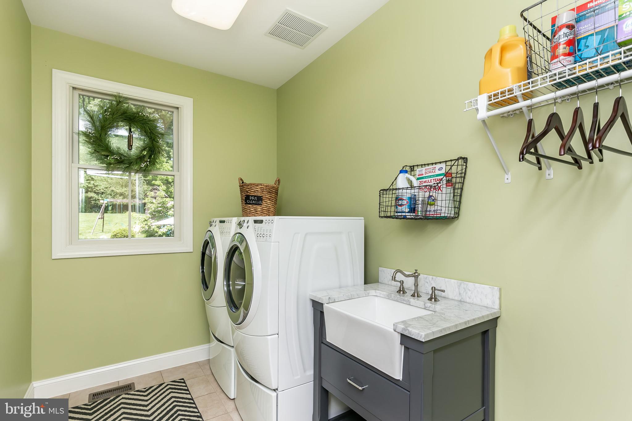 3416 Meredith Ridge Road Phoenix, MD 21131 - Photo 22 of 59 Laundry room- Main level