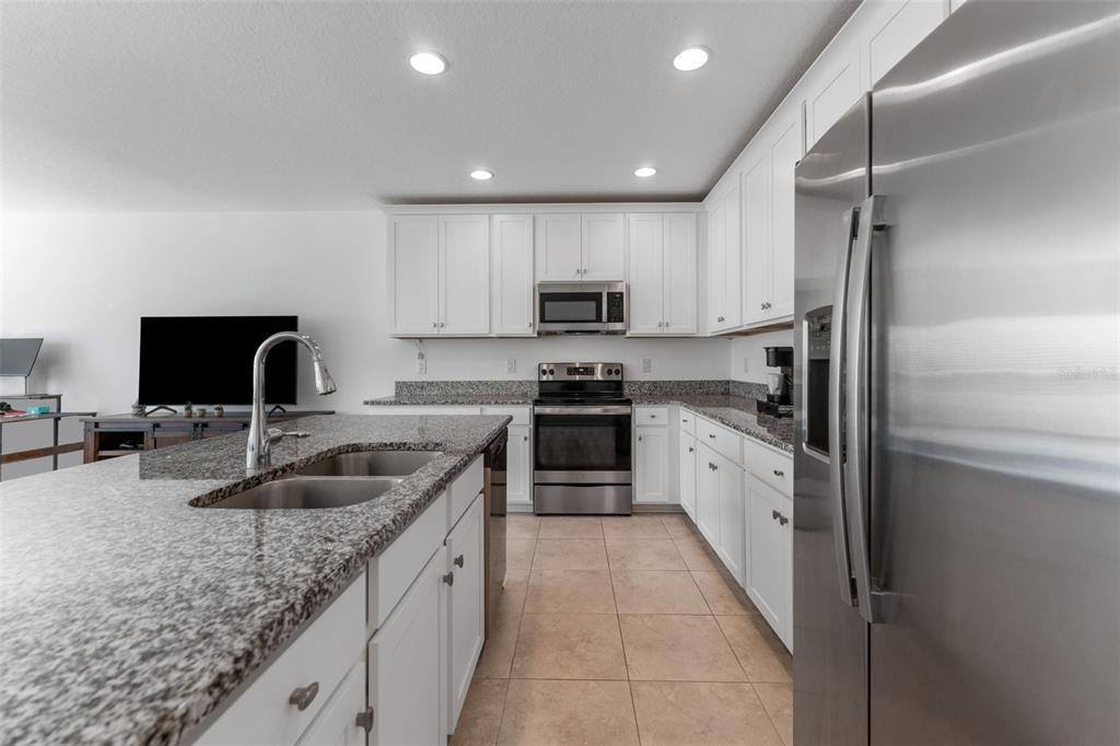 12931 Conquistador Loop Spring Hill, FL 34610 - Photo 15 of 61 Gallery Image 15