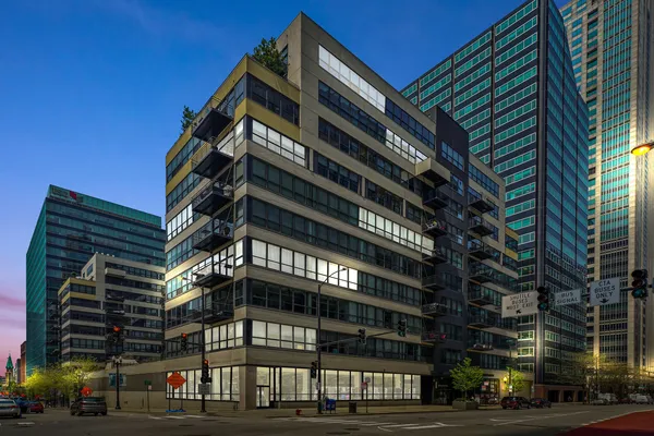 $425,000 | 130 South Canal Street, Unit 724, Chicago, IL 60606